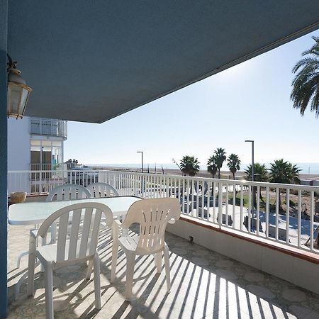 Apartamento En 1Era Linea Mar Con Terraza De 25M2 Castelldefels Exteriér fotografie