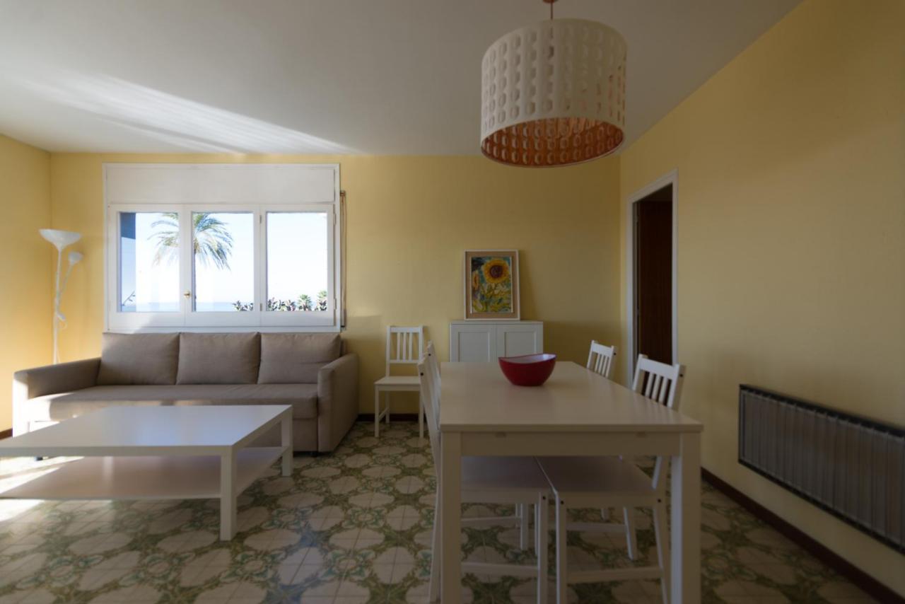 Apartamento En 1Era Linea Mar Con Terraza De 25M2 Castelldefels Exteriér fotografie