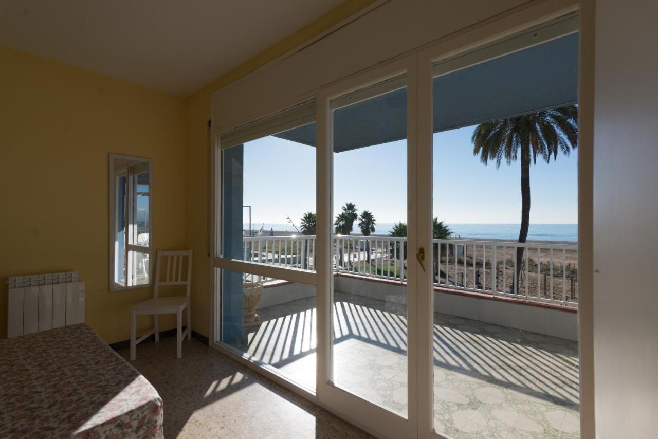 Apartamento En 1Era Linea Mar Con Terraza De 25M2 Castelldefels Exteriér fotografie
