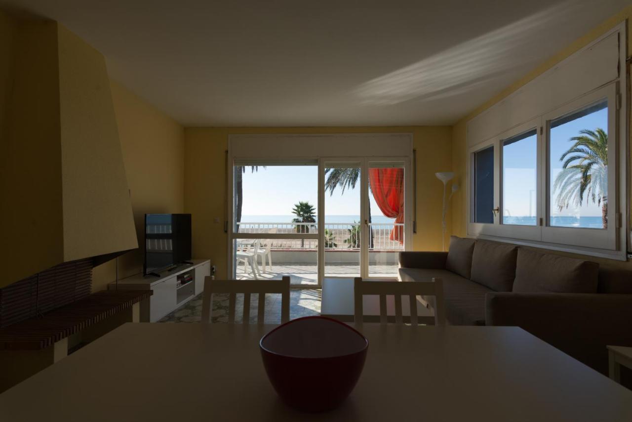 Apartamento En 1Era Linea Mar Con Terraza De 25M2 Castelldefels Exteriér fotografie